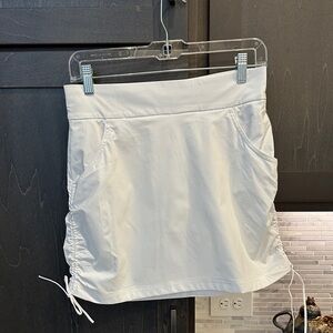 Columbia White Skort with Side Pockets